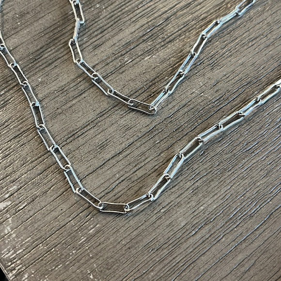 NWT - B.B. Lila Link to Link Layered Silver Necklace - Picture 2 of 5